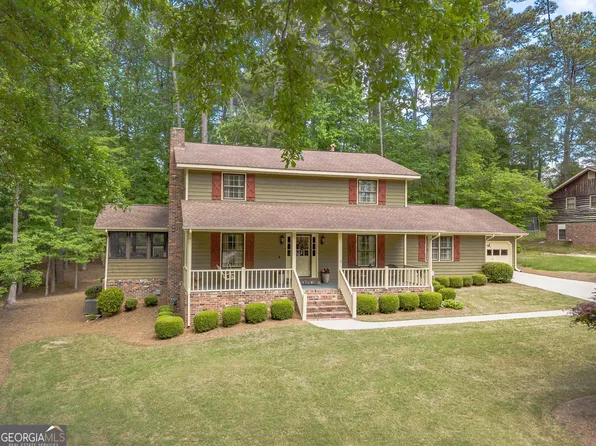 2249 Valley Creek Cir, Snellville, GA 30078