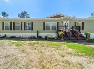 54 New Saint Paul Church Dr, Waynesboro, MS 39367