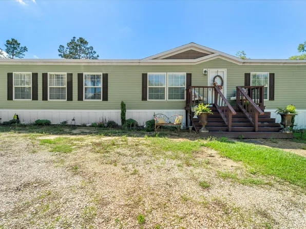 54 New Saint Paul Church Dr, Waynesboro, MS 39367