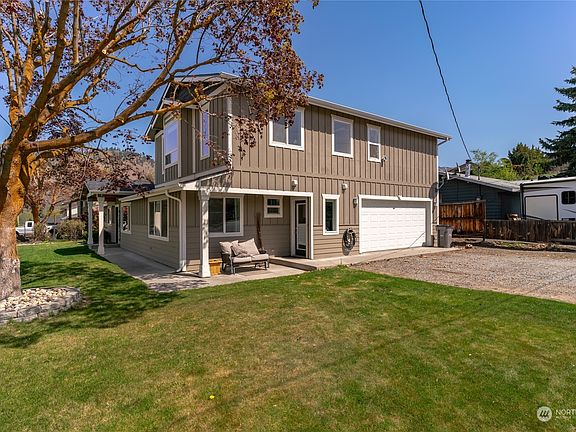 3rd image of 131 White Birch Place