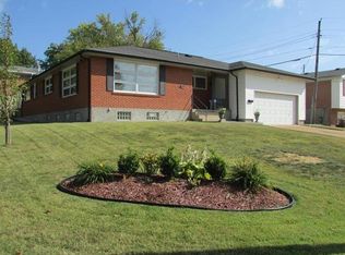 4647 Candace Dr, Saint Louis, MO 63123