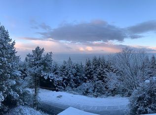 82 Parsons Rd, Whitethorn, CA 95589