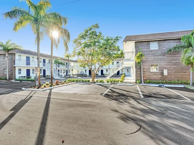 50 Davie Blvd #1-ID1504011P — Photo 10