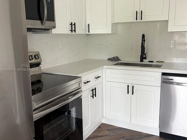 1405 SW 122nd Ave #10-13 — Photo 17