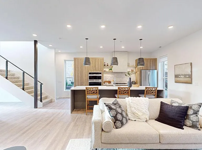 9 West Dr — Photo 10