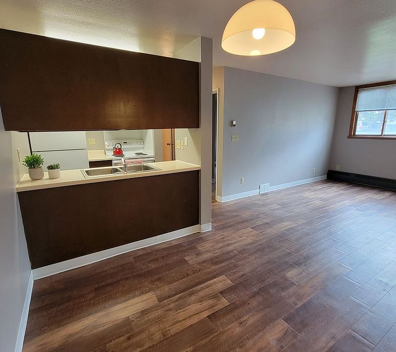 Liberty Lights Apartments C 1605 7th St N Wahpeton ND Zillow