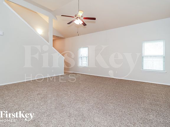 2nd image of 963 Ranch Rd