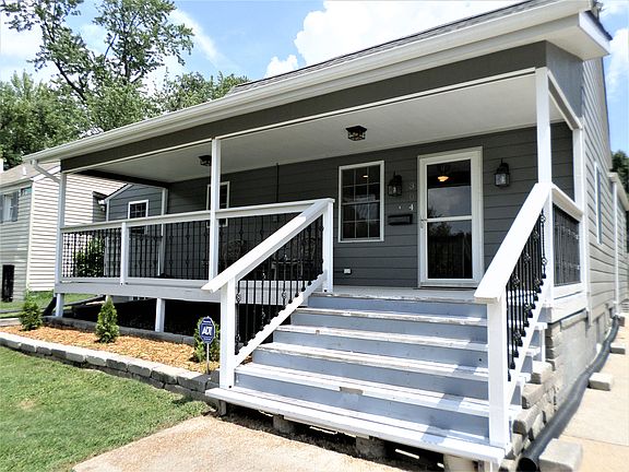 2nd image of 304 Ames Pl