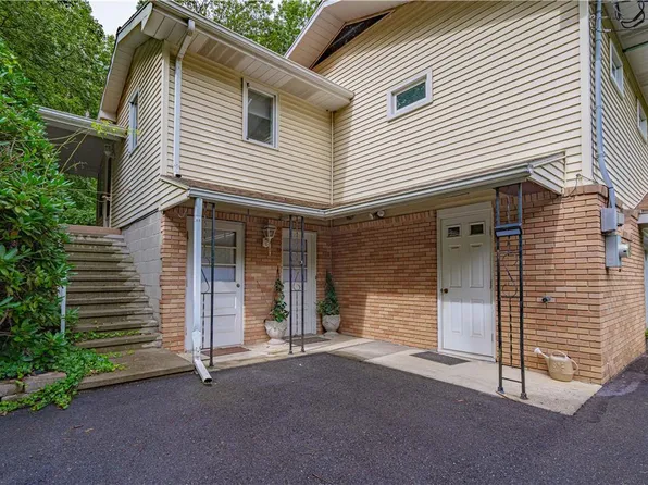 200 Lentz Trl, Jim Thorpe, PA 18229