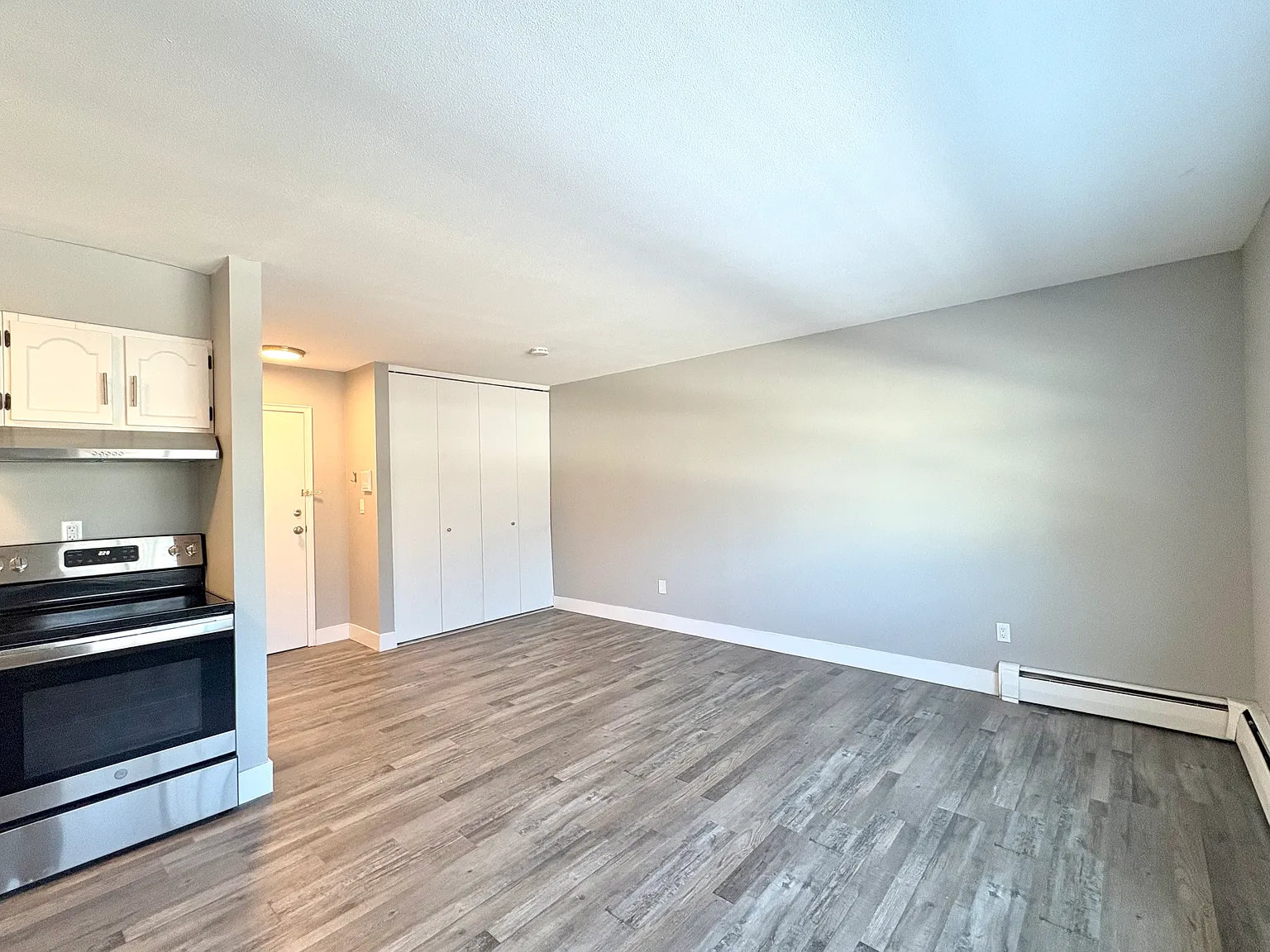 Lynn Apartments — Photo 3