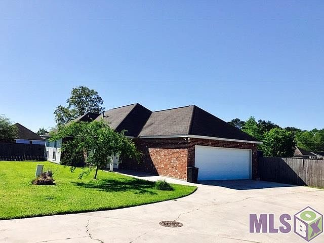1st image of 213 Daphne Dr