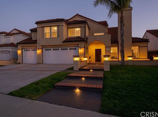 16810 Kinzie St, North Hills, CA 91343