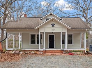 5505 Farrington Rd, Chapel Hill, NC 27517
