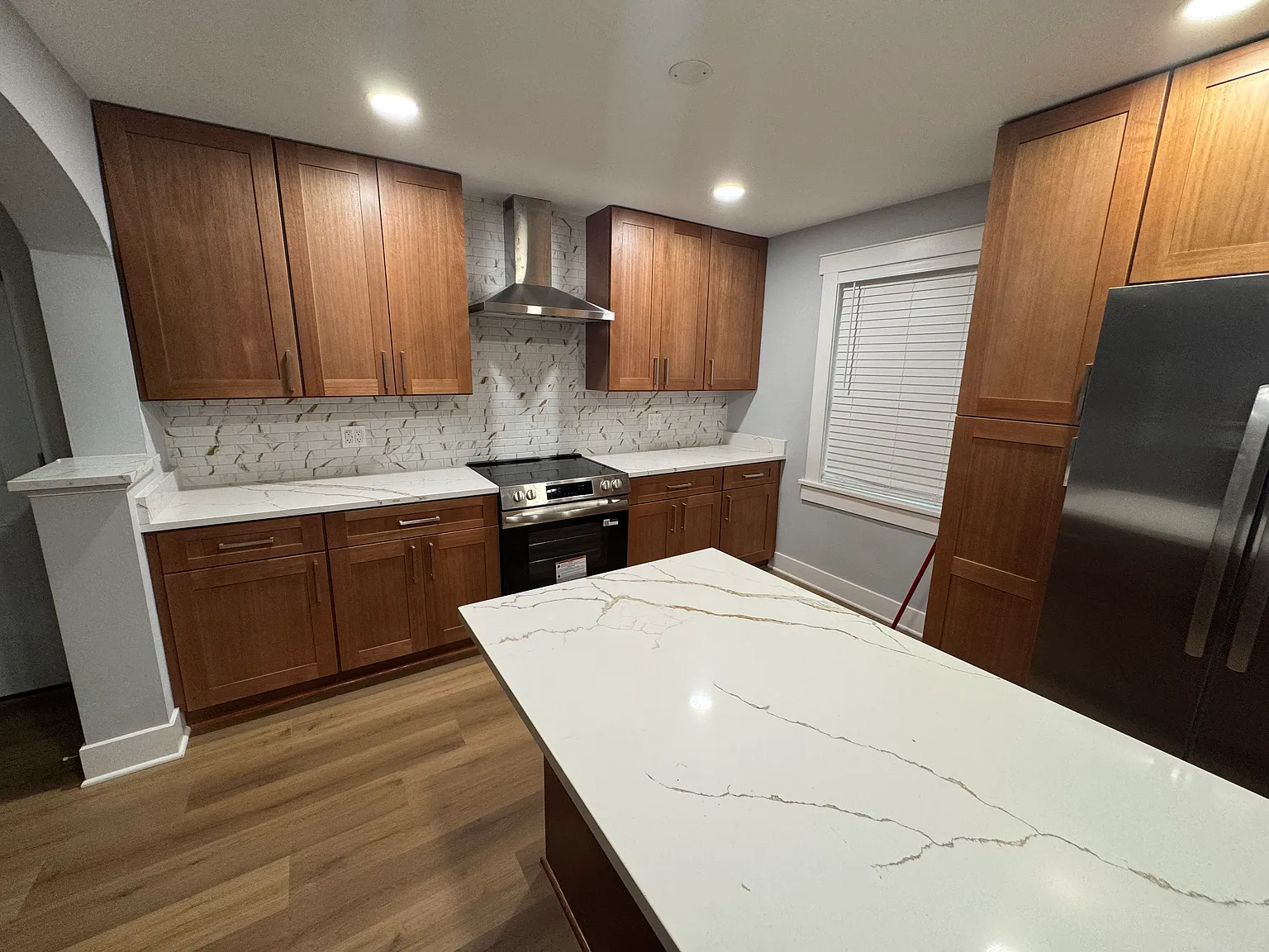 3 bed, 1.5 bath, 1640 sqft, $2,000 — Photo 4