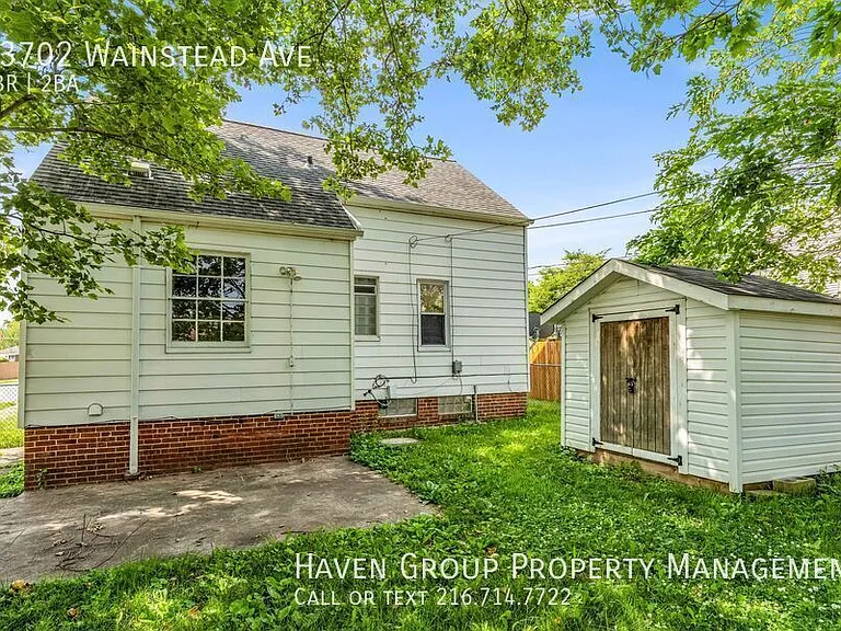 13702 Wainstead Ave — Photo 22