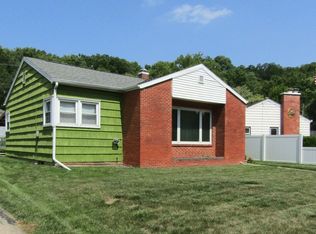 575 Kaufmann Ave, Dubuque, IA 52001