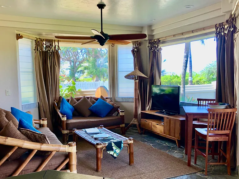 1 White Sands Pl — Photo 8
