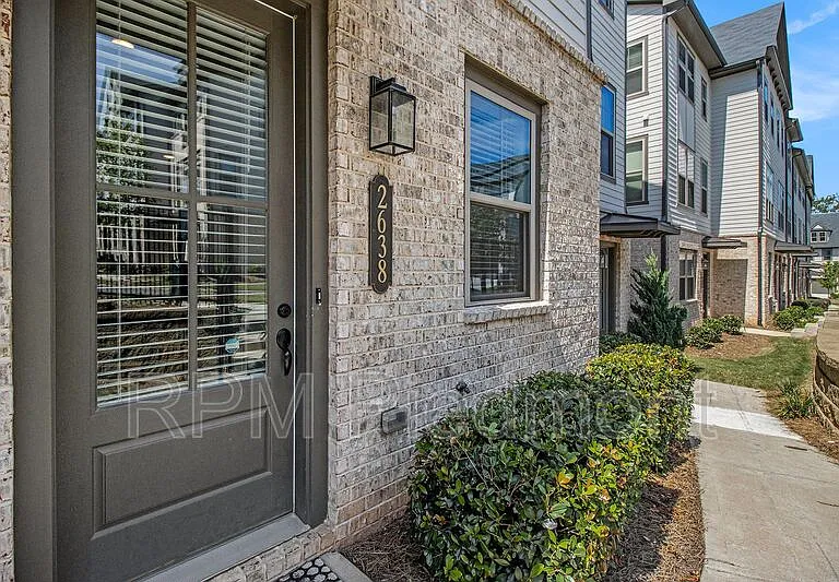 2638 Caruso Way — Photo 1