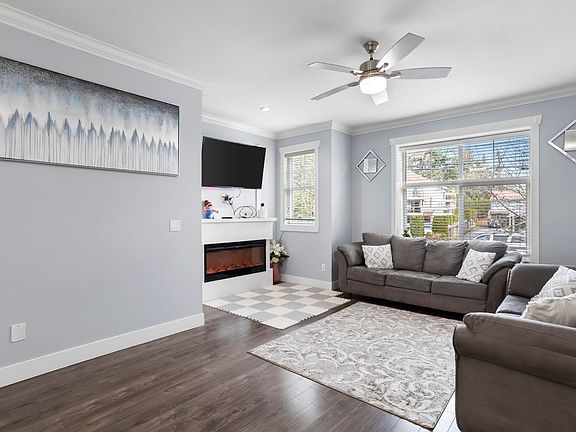 4th image of 33860 Marshall Rd #8