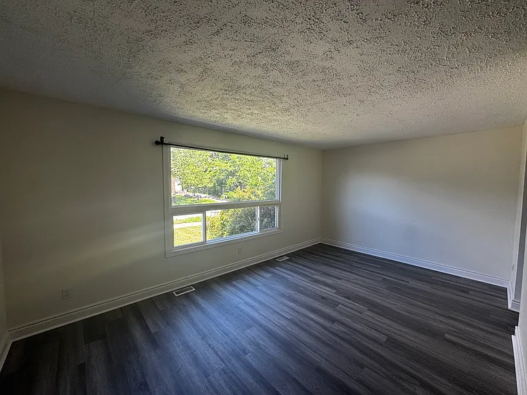 7 Calderwood Dr #1 — Photo 4