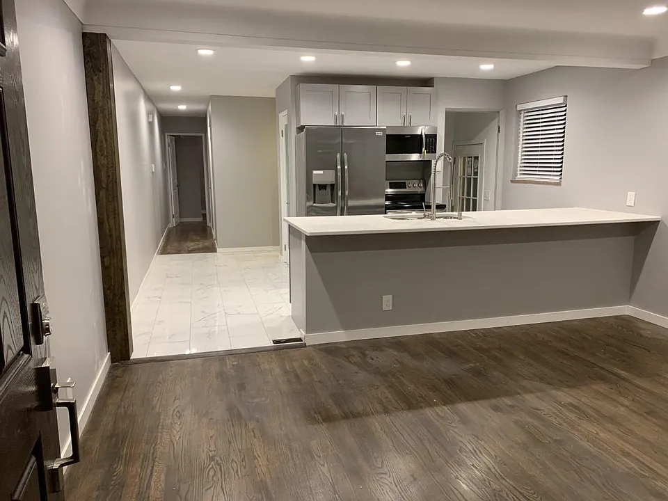 3133 Alfred Ave