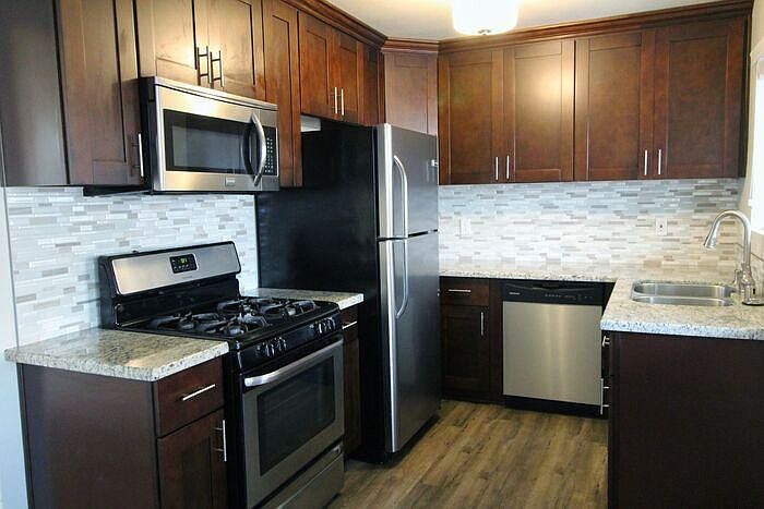 1st image of 2733 G St