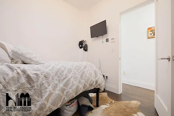 Rented by NMRE | media 21