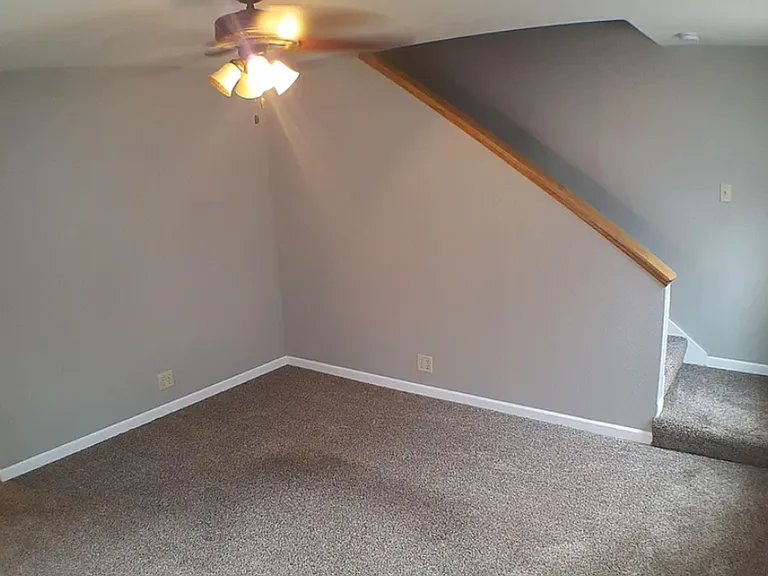 2092 Garfield Ave — Photo 4