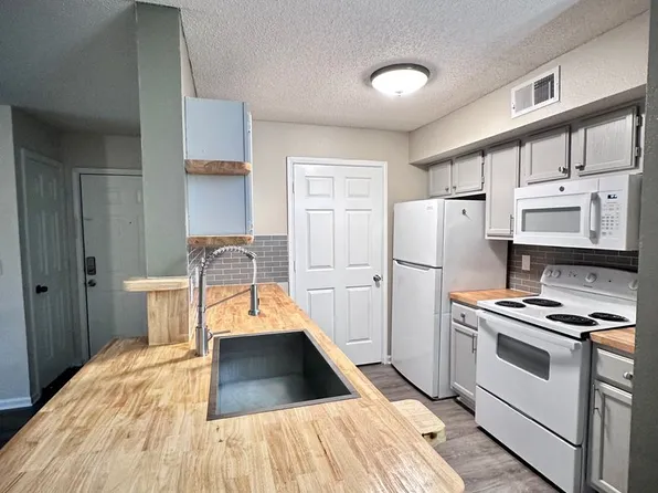 4000 Dancing Cloud Ct, Destin, FL