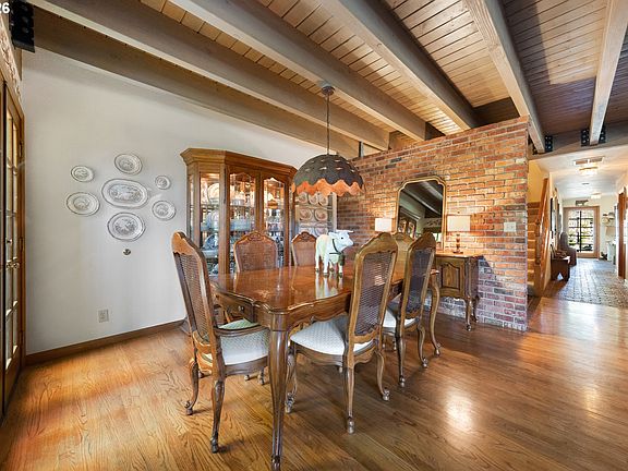 3rd image of 173 Songbird Ct