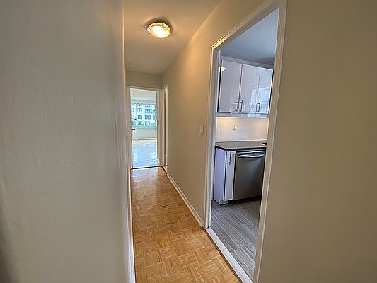 3rd image of 340 E 51st St APT 9c