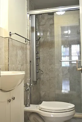 Rented by Compass | media 22