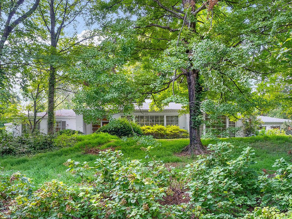 1st image of 210 Porters Bluff Rd