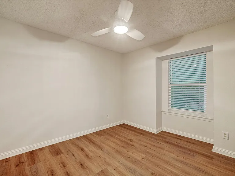 1302 E Saint Johns Ave #A — Photo 13