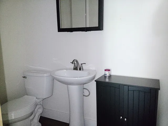 2 bed, 952 sqft, $1,000 — Photo 2