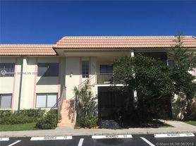 405 Lakeview Dr, Fort Lauderdale, FL