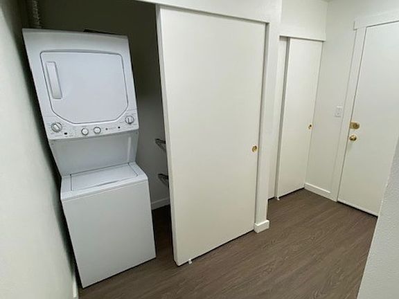 4th image of 2113 N 107th St APT 402