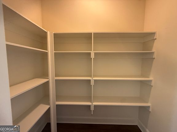 4th image of 35620 Hendricks Rd