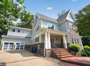 7200 Michael Place Fls, Church, VA 22046