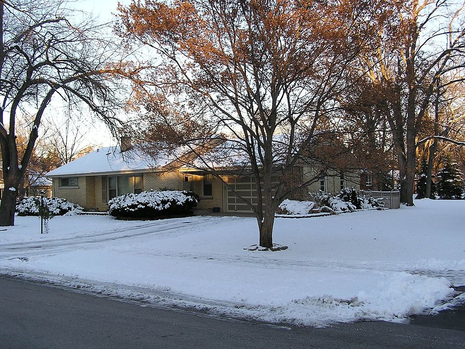 1st image of 229 Woodstock Ave