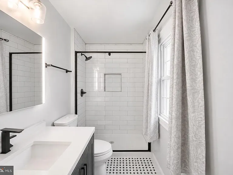 8812 Church Field Ln — Photo 24