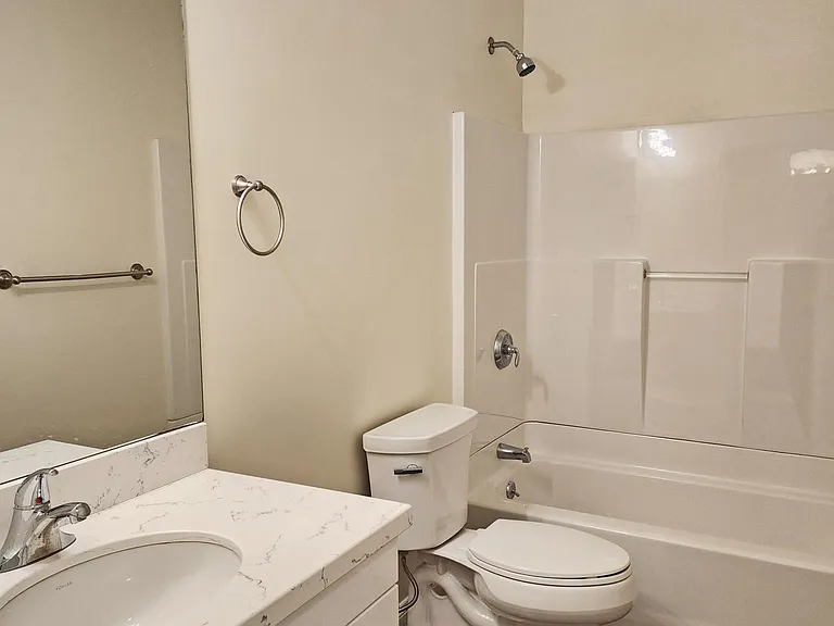 81 Amory St #204 — Photo 7