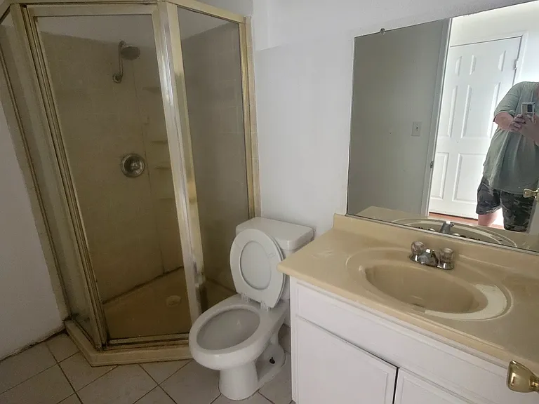 111 S Marguerita Ave #E — Photo 17
