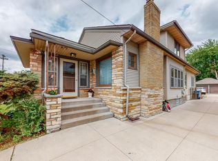 2107 2nd St NE, Minneapolis, MN 55418