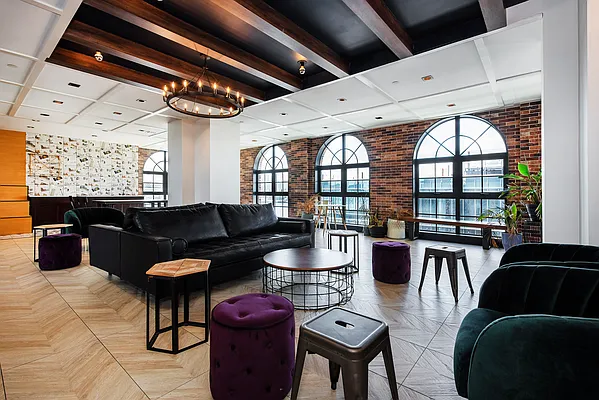 Rented by Compass | media 25