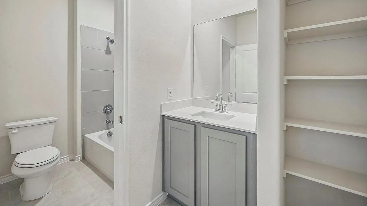 4 bed, 2218 sqft, $2,300 — Photo 1