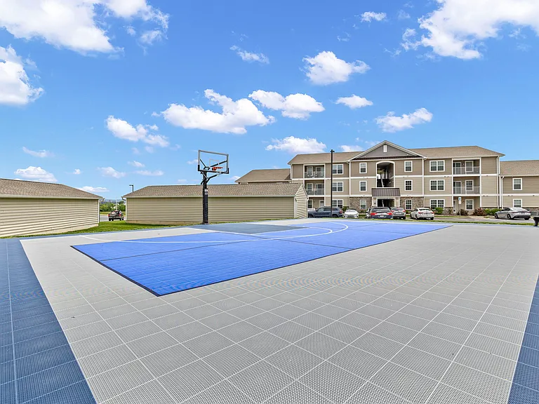 French Park Apartments — Photo 26