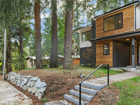 10827 104th Avenue NE, Kirkland, WA 98033