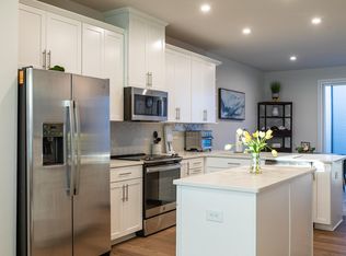 624 Uwharrie River Rd, Charlotte, NC 28211