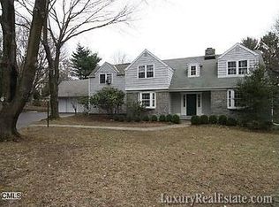 280 Hillside Rd, Fairfield, CT 06824